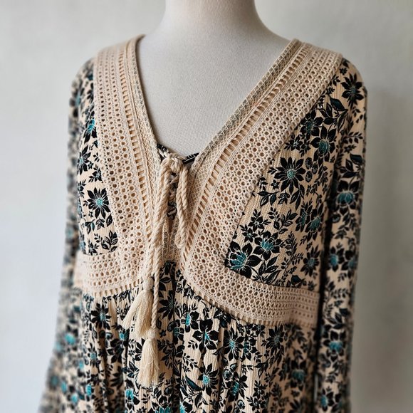 Torrid Size 2 Bohemian Boho Long Sleeve Rayon Summer Spring Floral Flowy Dress - Picture 3 of 8